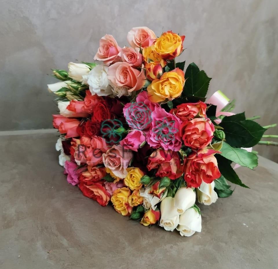 Букет цветов из: Розы в Поселке Учхоза Александрова