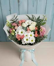 Букет цветов из:  Розы, Лизиантусы и Хризантемы в Поселке Учхоза Александрова