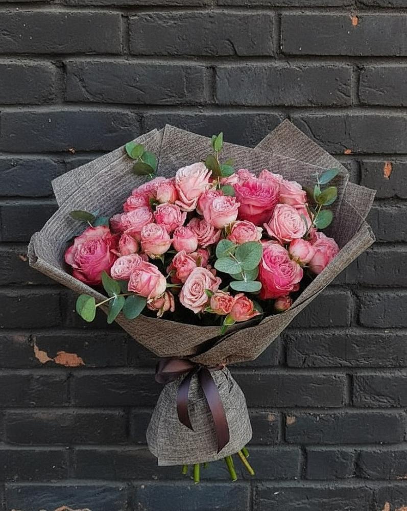 Букет цветов из: Розы в Поселке Учхоза Александрова