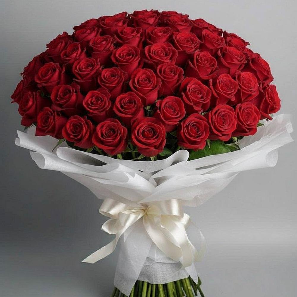 Букет 101 Красная роза Блэк Мэджик в Поселке Учхоза Александрова