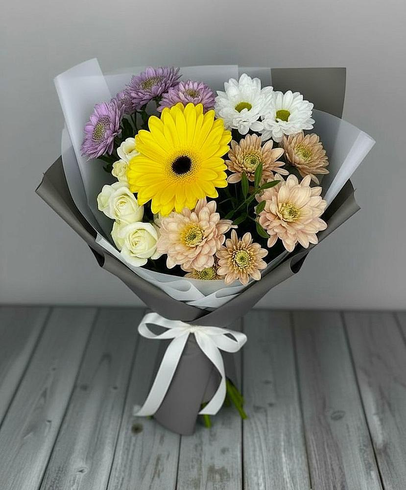 Букет цветов из: Розы, Герберы и Хризантемы в Поселке Учхоза Александрова