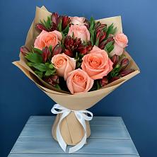 Букет цветов из:  Розы и Альстромерии в Поселке Учхоза Александрова