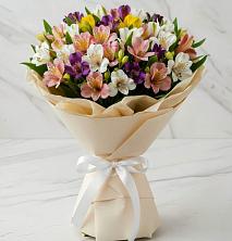 Букет цветов из:  Альстромерии в Поселке Учхоза Александрова