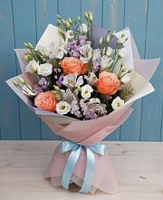 Букет цветов из:  Лизиантусы, Розы, Альстромерии и Гипсофила в Поселке Учхоза Александрова