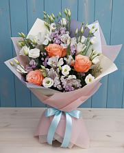 Букет цветов из:  Лизиантусы, Розы, Альстромерии и Гипсофила в Поселке Учхоза Александрова