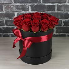 Цветочная композиция из Розы в шляпной коробке в Поселке Учхоза Александрова