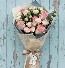Букет цветов из:  Розы в Поселке Учхоза Александрова