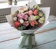 Букет цветов из:  Розы, Лизиантусы и Гвоздики в Поселке Учхоза Александрова