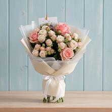 Букет цветов из:  Розы в Поселке Учхоза Александрова