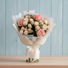 Букет цветов из:  Розы в Поселке Учхоза Александрова