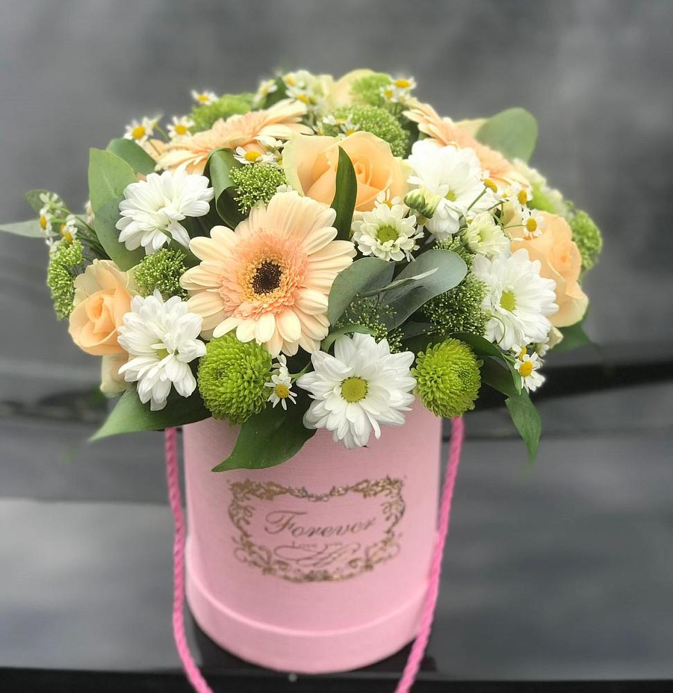 Цветочная композиция из Розы, Герберы и Хризантемы в шляпной коробке в Поселке Учхоза Александрова