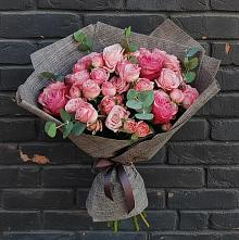 Букет цветов из:  Розы в Поселке Учхоза Александрова
