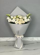 Букет цветов из:  Розы и Лизиантусы в Поселке Учхоза Александрова